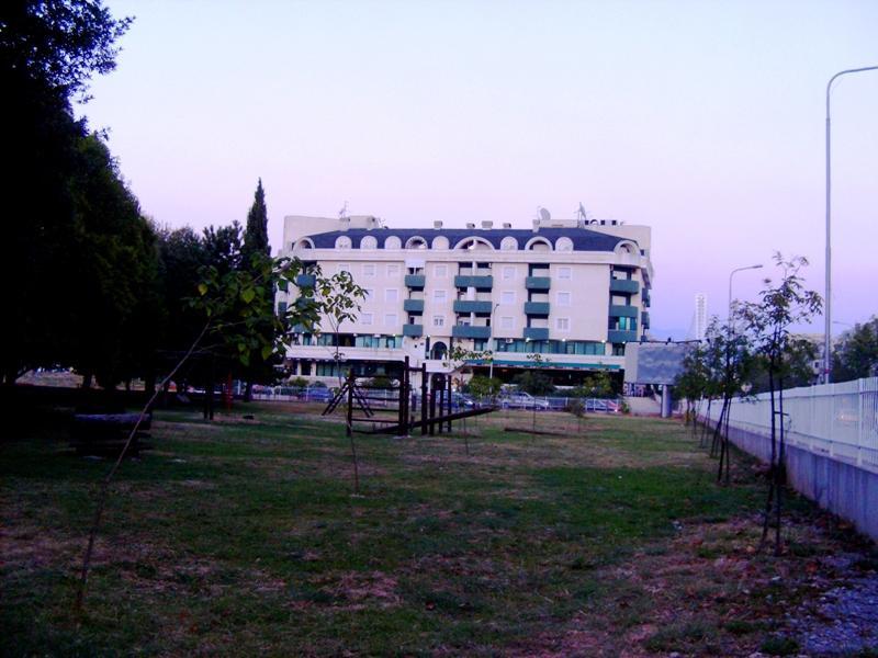Apartment Sara Podgorica Exterior foto